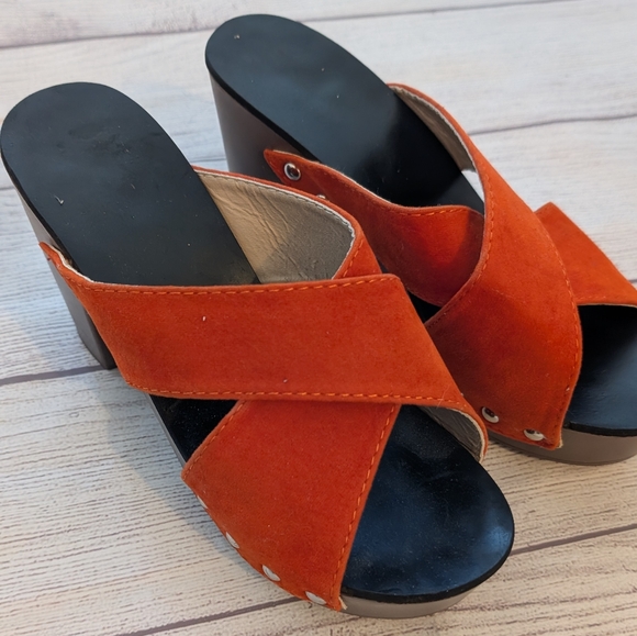 faux suede Womens orange platform sandals. Size 7. - Picture 12 of 12